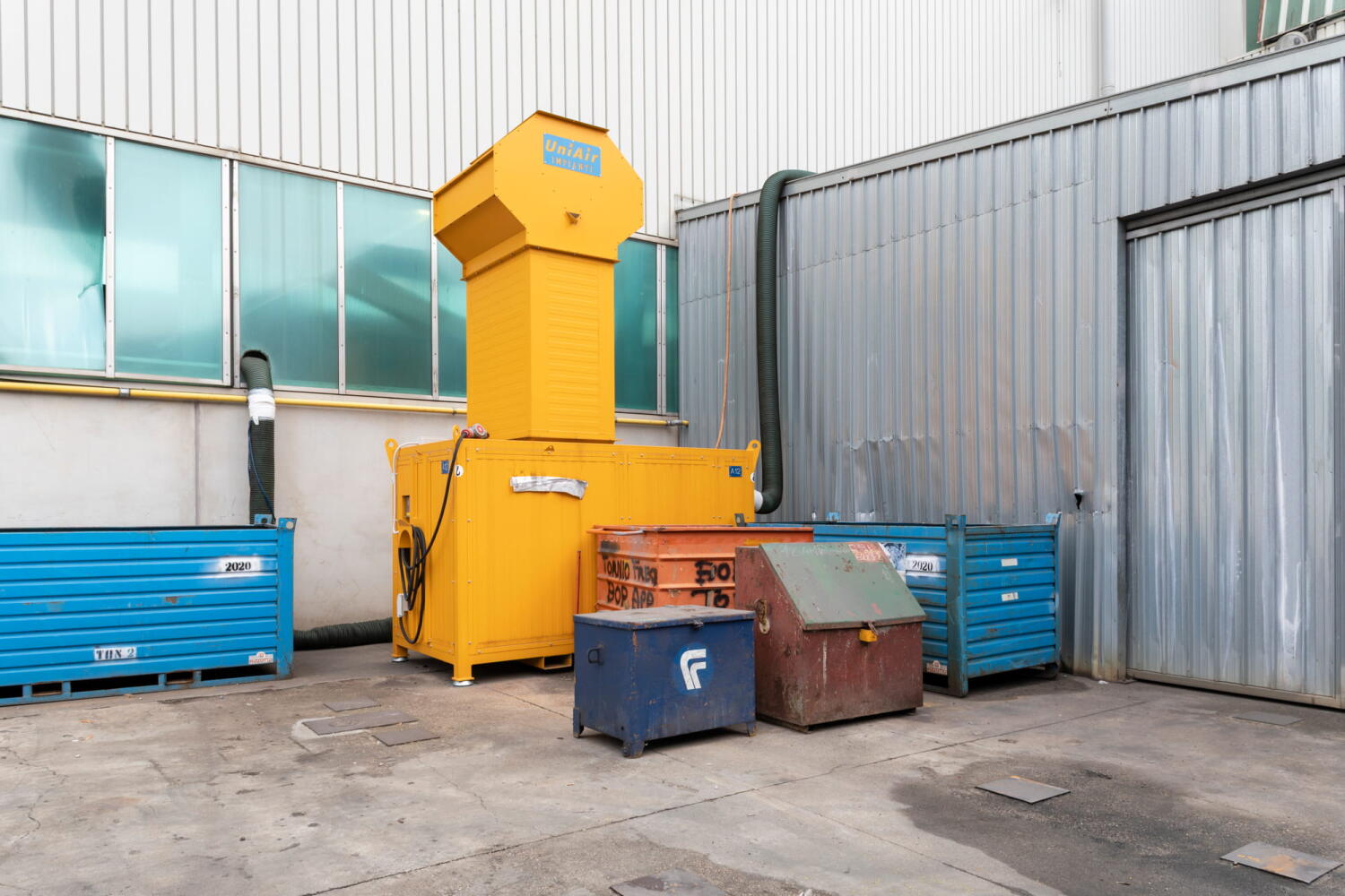 Fincantieri-Werft in Monfalcone, Italien, transportiert.