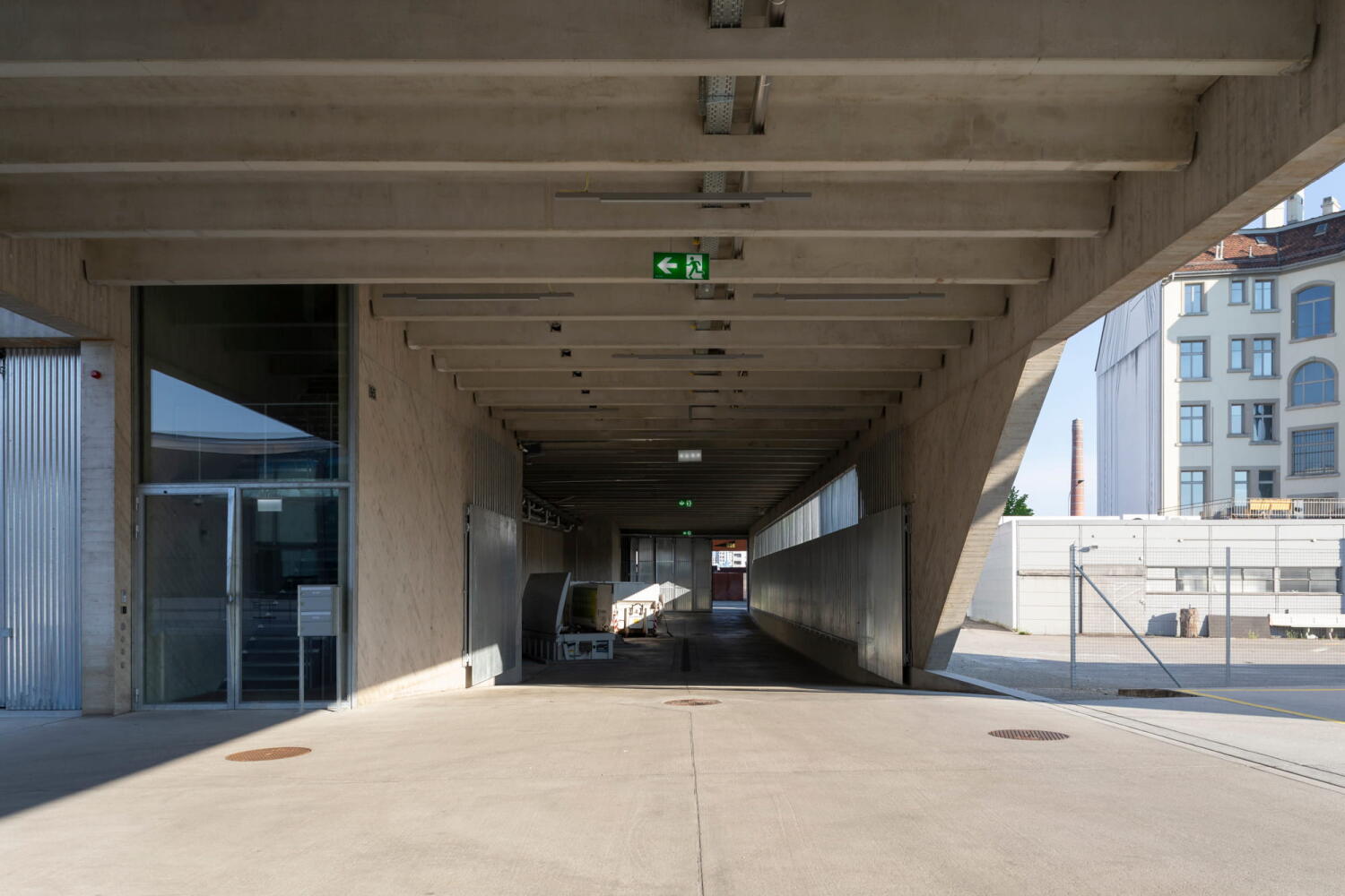 Betonunterführung der VBZ Busgarage von Ernst & Humbel Architekten in Zürich Hardau.